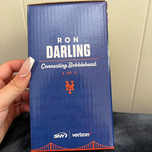 Ron Darling bobblehead - Picture 2 of 3